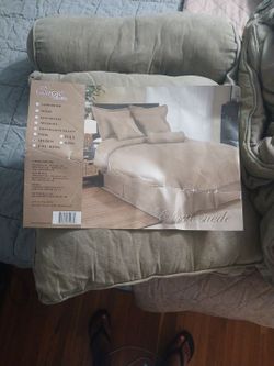 Queen comfortable only used once