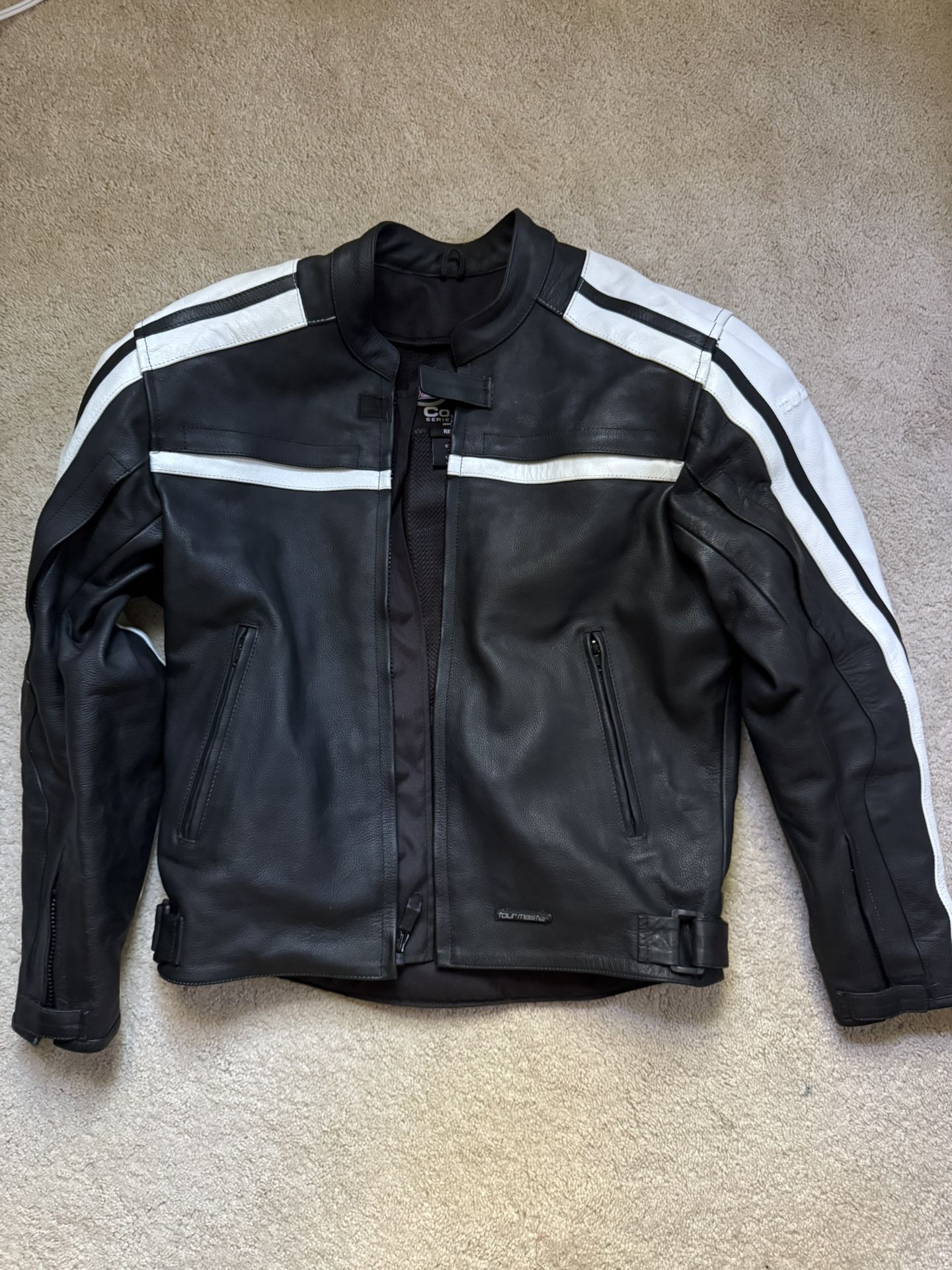 Tourmaster Leather Motorcycling Jacket (Excellent)