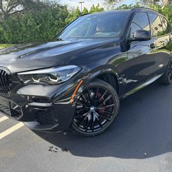 BMW 2022 X40i M Packaged 