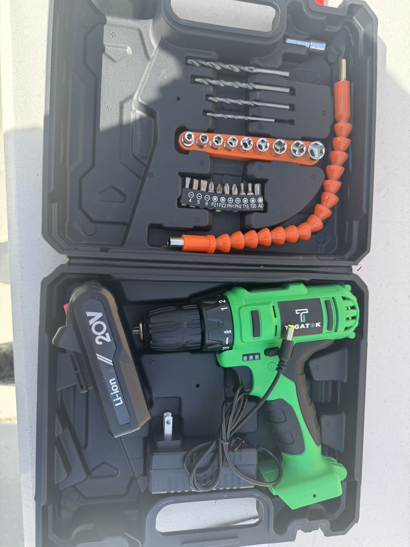 Taladro Con Batería Y Cargador