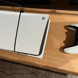 PlayStation 5 Digital Edition 825GB - Fortnite Flowering Chaos Bundle