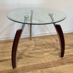 Contemporary Modern End/ Coffee Table
