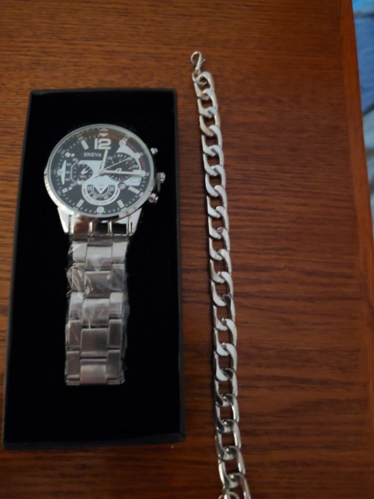GENEVA MATCHING MENS WATCH SET WATCH& BRACELET NEW IN BOX INSIDE DOWELS ARE FOR SHOW ONLY