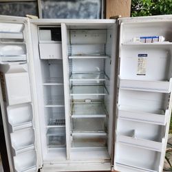 Refrigerator 150