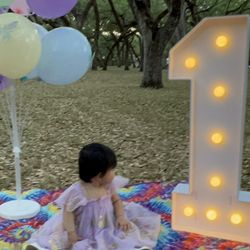 Number 1 Sign With Lights