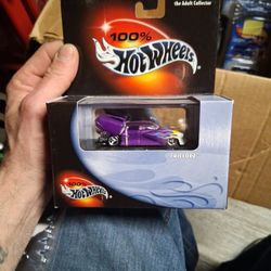 Hot Wheels Triclopz