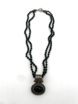 Wow! Beautiful Vintage Style necklace with Onyx in Sterling Silver Centerpiece