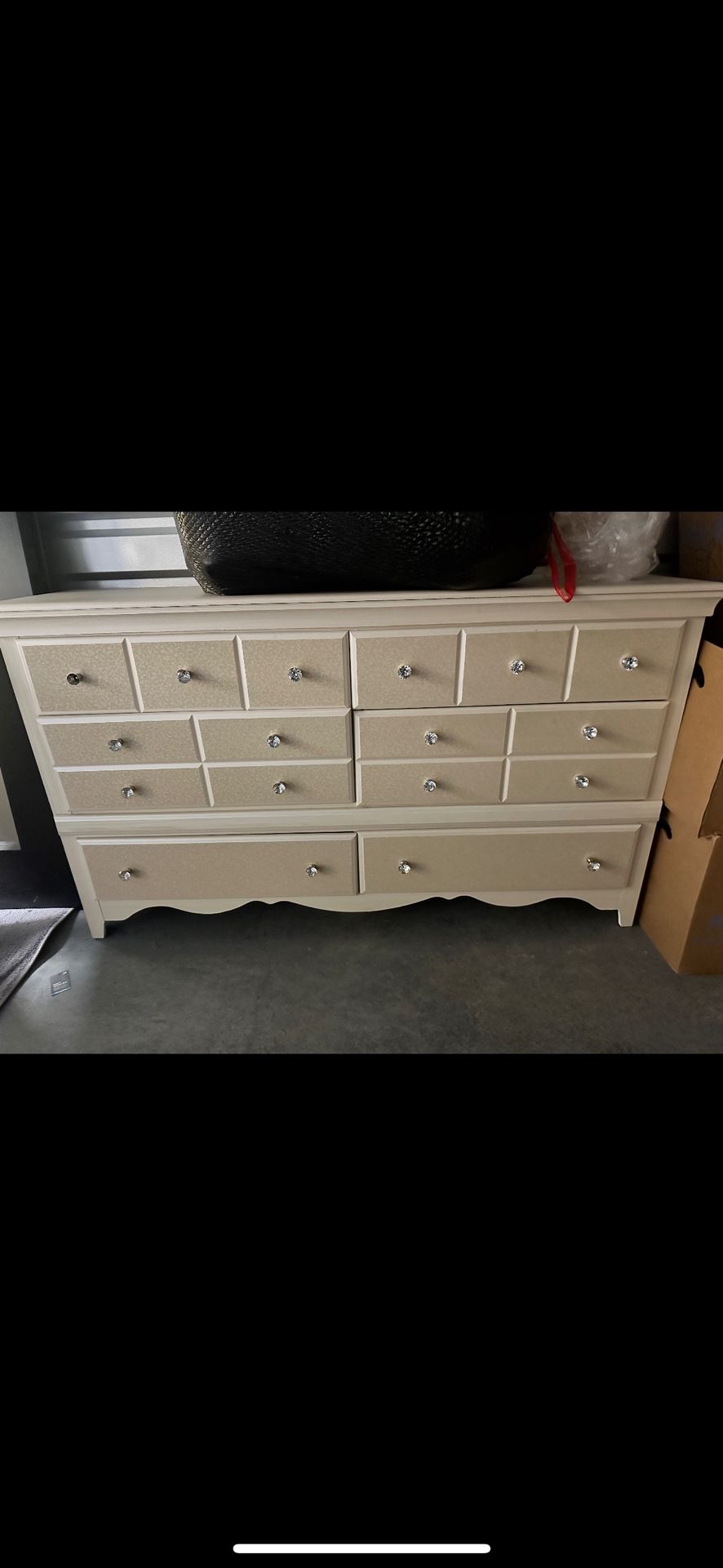 *Storage Closing Sale* - Dresser for Sale 