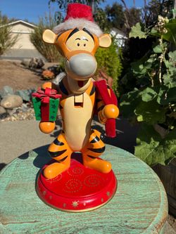 14” tall Kurt Adler Christmas Winnie the Pooh Tigger Nutcracker Collectible