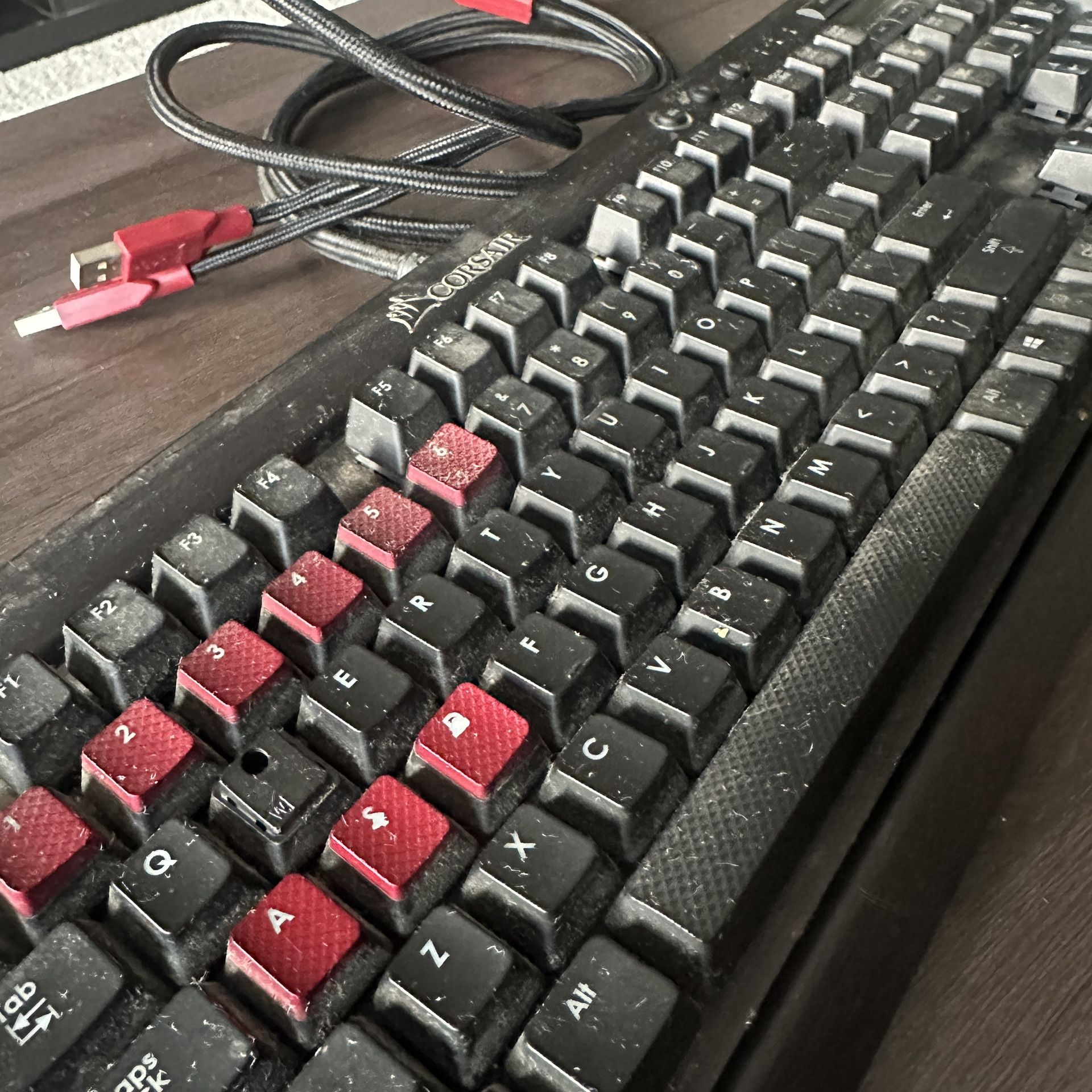 Corsair Vengeance K70 blue switches