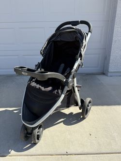 Graco 3-Wheel Stroller