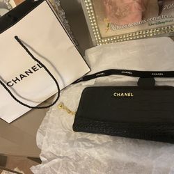 Chanel wallet