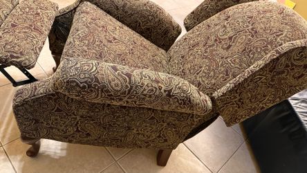 Traditional Wingback Recliner Accent Chair – Good Condition