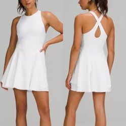Lululemon court crush tennis dress - built in bra & shorts - NEW - size 6 - $70 (originally $150)