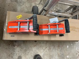 Granite slab carrying clamps