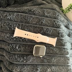 Apple Watch 7 Series With Accessories