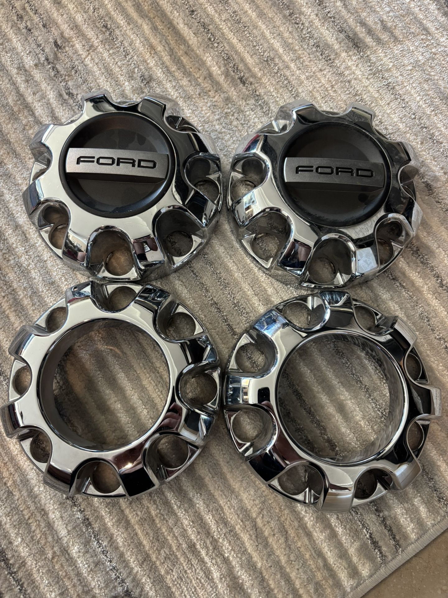 8 Lug Ford Hubcaps