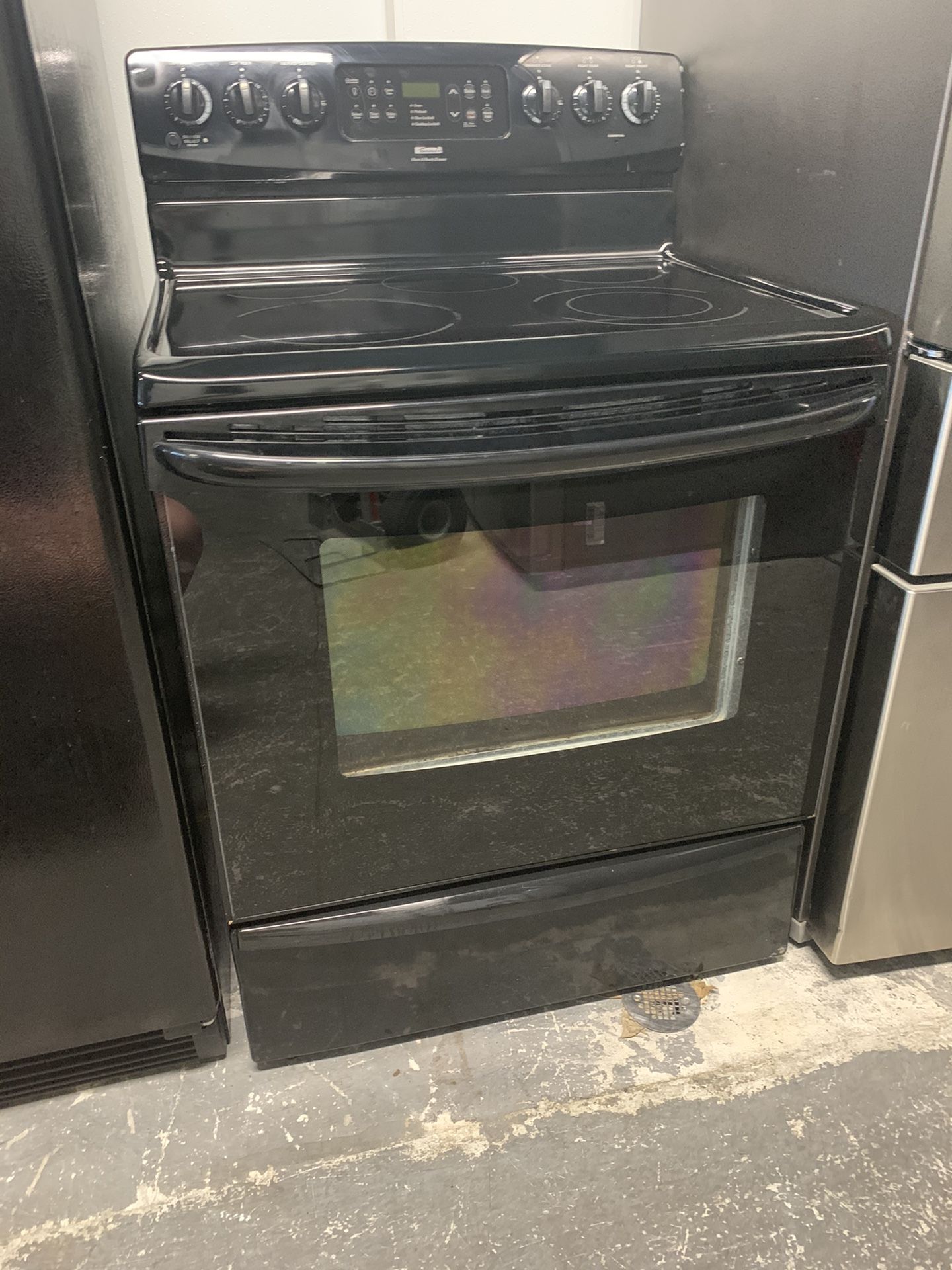Electric stove works perfect