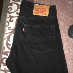 Black Levi’s 501 W/30 L/32
