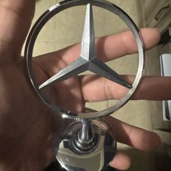 Mercedes Benz Star