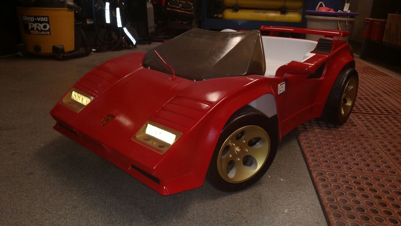 Power Wheels ride on Lamborghini Countach!