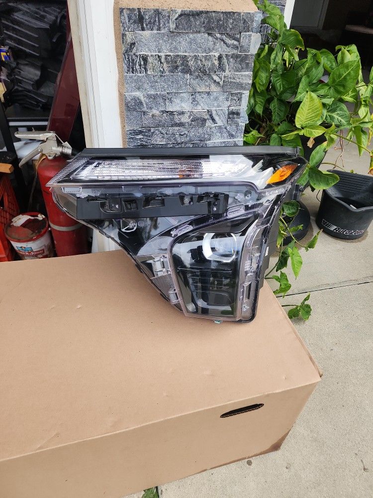 2024 Chevrolet Trax Headlight 