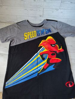 Boys Disney Incredibles shirt ( Size L)