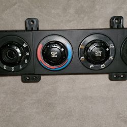 03 Kia Sedona Controls