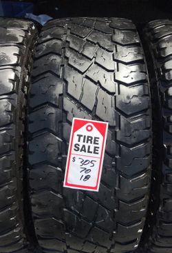 305/70/18 COOPER DISCOVER S/T MAXX