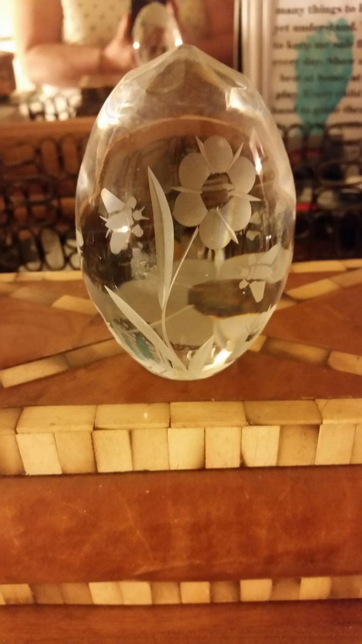 Heavy Crystal Egg w/Floral designs etched