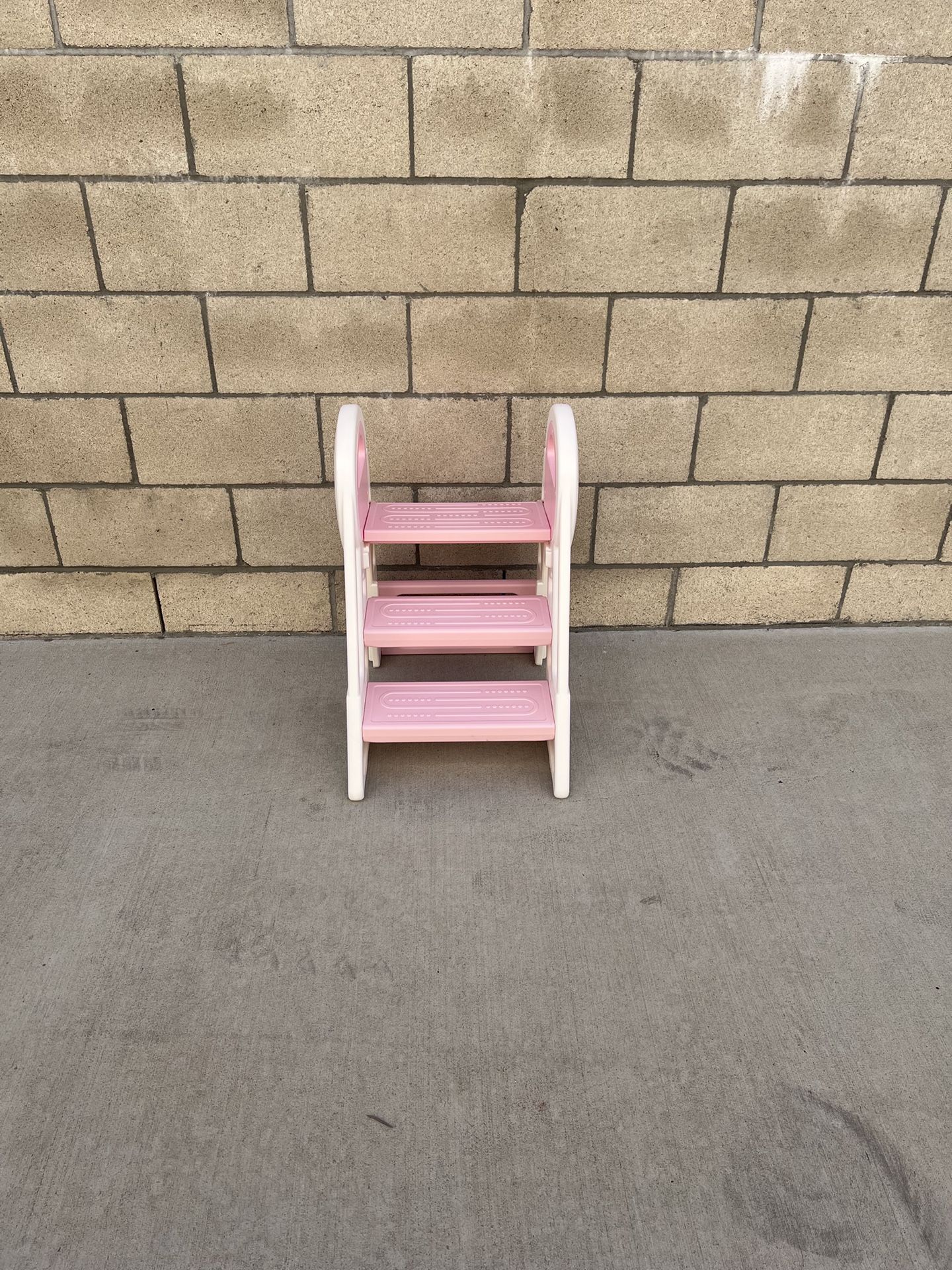 NEW 3 Step Stools for Kids, for Bathroom Sink, Toddler Kitchen Stool Helper, Learning Tower, w/Safety Handles & Non-Slip Desgin (Pink-White)