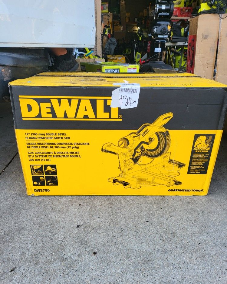 DeWalt Miter Saw 12 In. Slinding $499