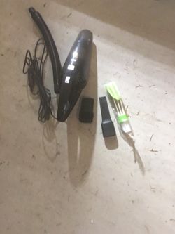 Mini car vacuum