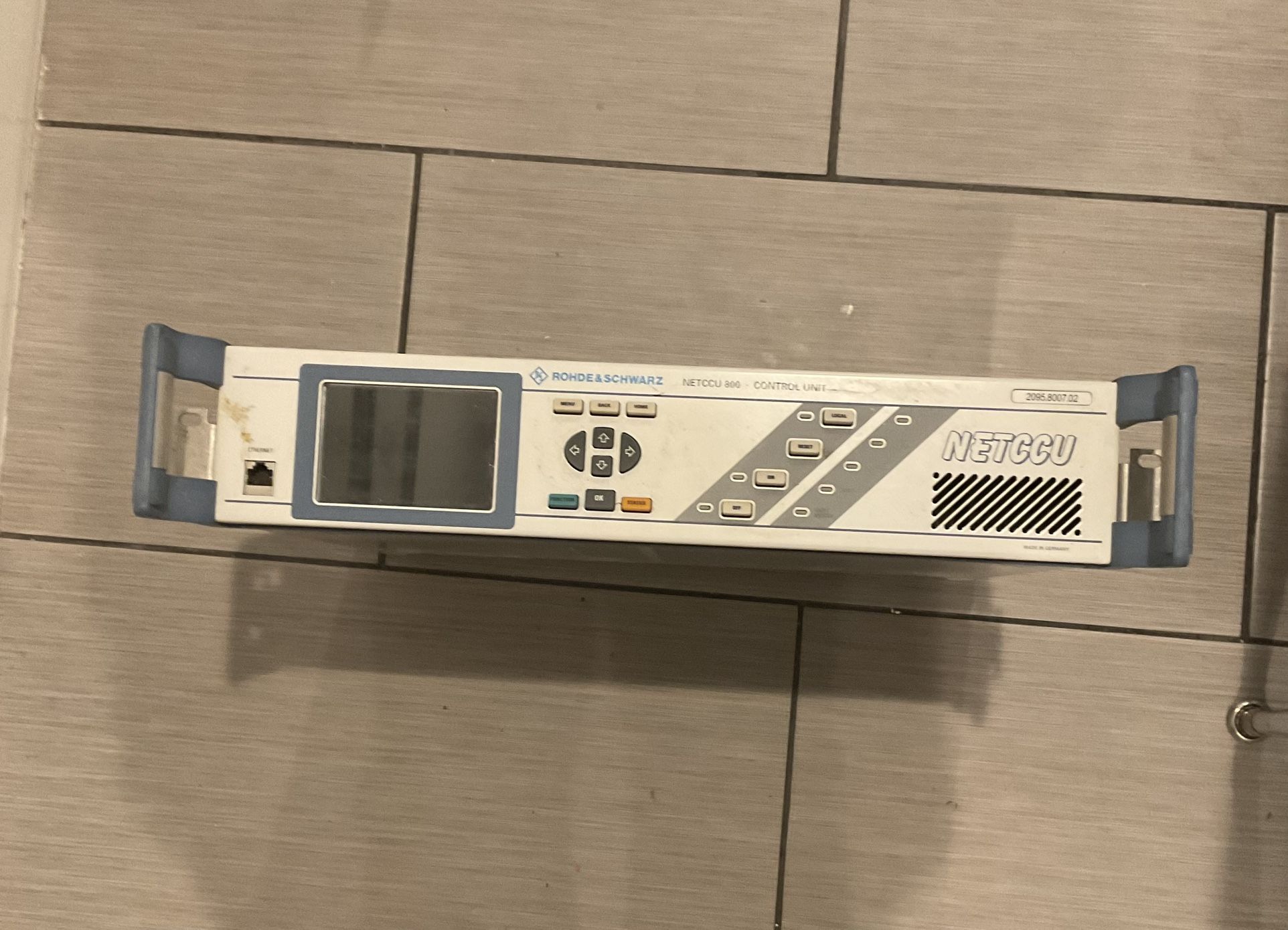 ROHDE & SCHWARZ NETCCU 800 • CONTROL UNIT -