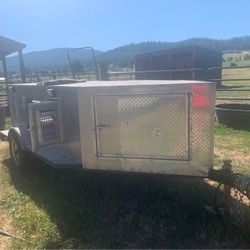 4 Stall Insulated Dog trailer
