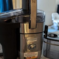 Cuisinart  Juicer 