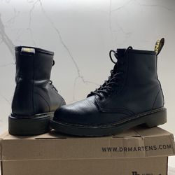 Dr Martens Combat Boots Youth
