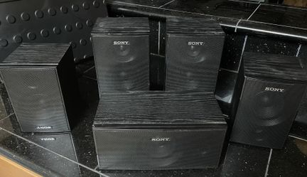 Sony Surround Sound Speakers - 5 Set