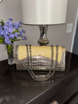 Envelope handbag