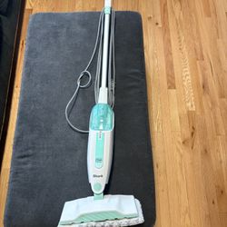 Shark Steam Mop – Works Great, Clean Floors Fast 