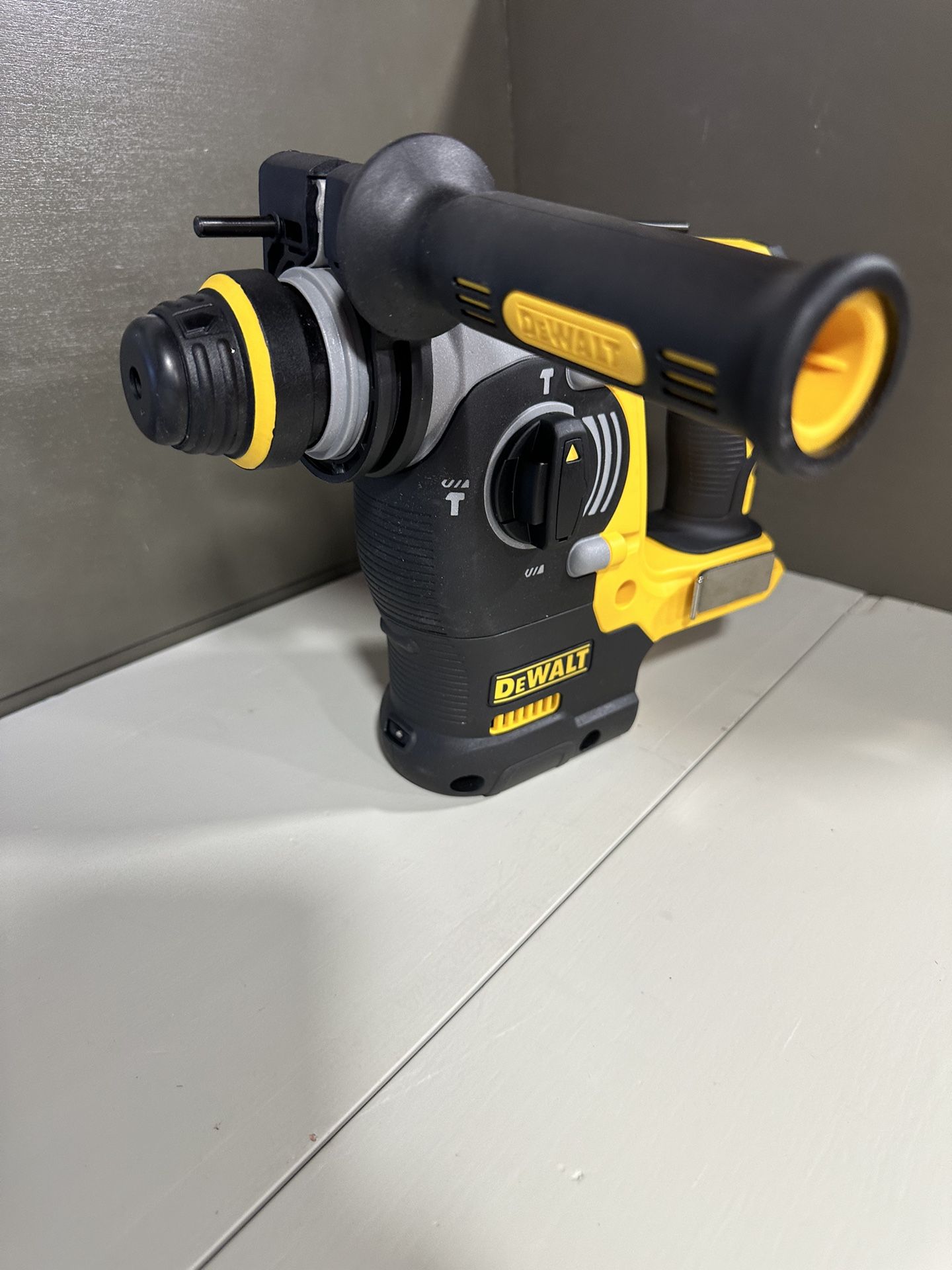 Dewalt Dch273 SDS Brushless Hammer PRICE IS FIRM