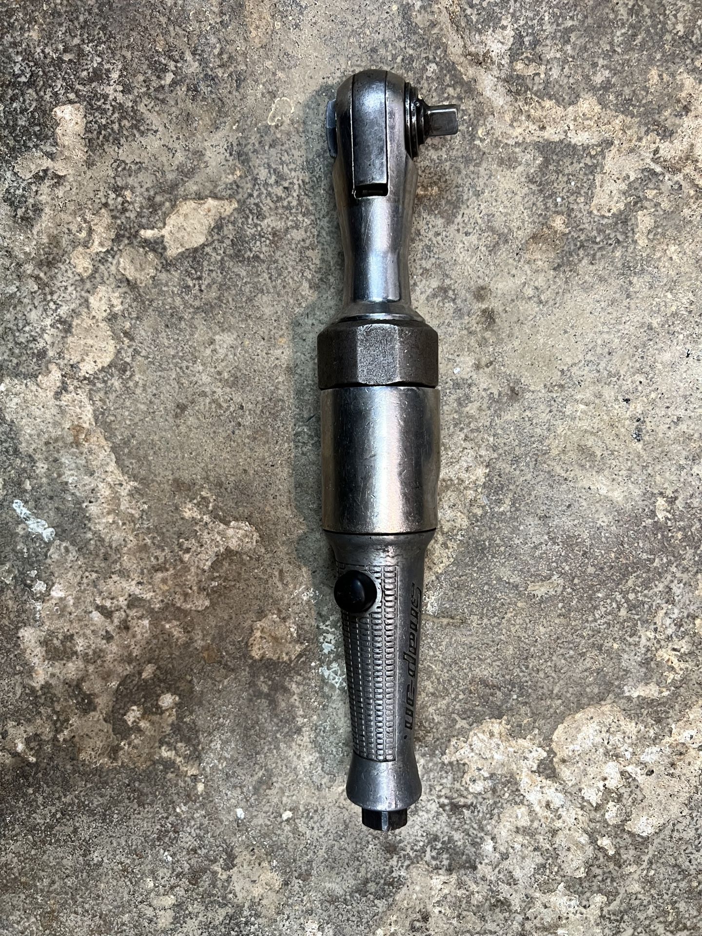 Snap-on 3/8-inch Reversible Air Ratchet (FAR72C)