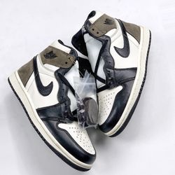 Jordan 1 High Dark Mocha 111