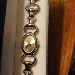 Women's Gucci Wristwatch 