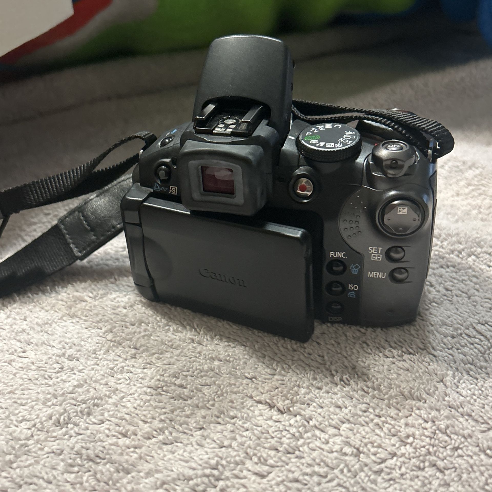 Canon PowerShot S5 IS Digital Camera with 12x Optical Zoom – Great Condition”