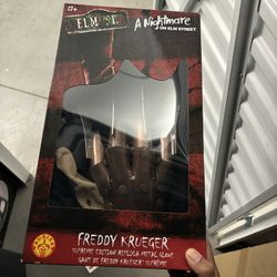 Authentic Freddy Kruger Hand