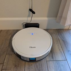 Robot Vacuum + Mop In Great Condition