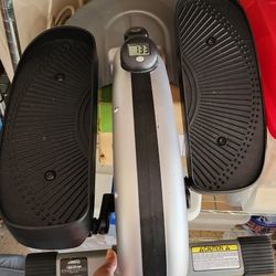 Inmotion e3000 compact elliptical hot sale