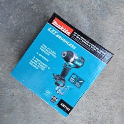 Makita 18V LXT BRUSHLESS  4-SPEED MID-TORQUE 1/2" IMPACT WRENCH