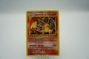 Charizard Holo Rare Pokémon Card 11/108
